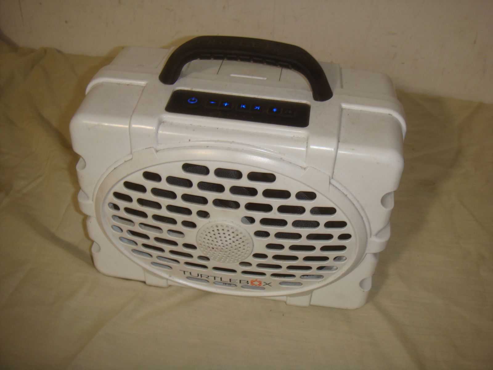 TURTLEBOX GEN 2 RUGGED WATERPROOF WIRELESS BLUETOOTH SPEAKER -WHITE