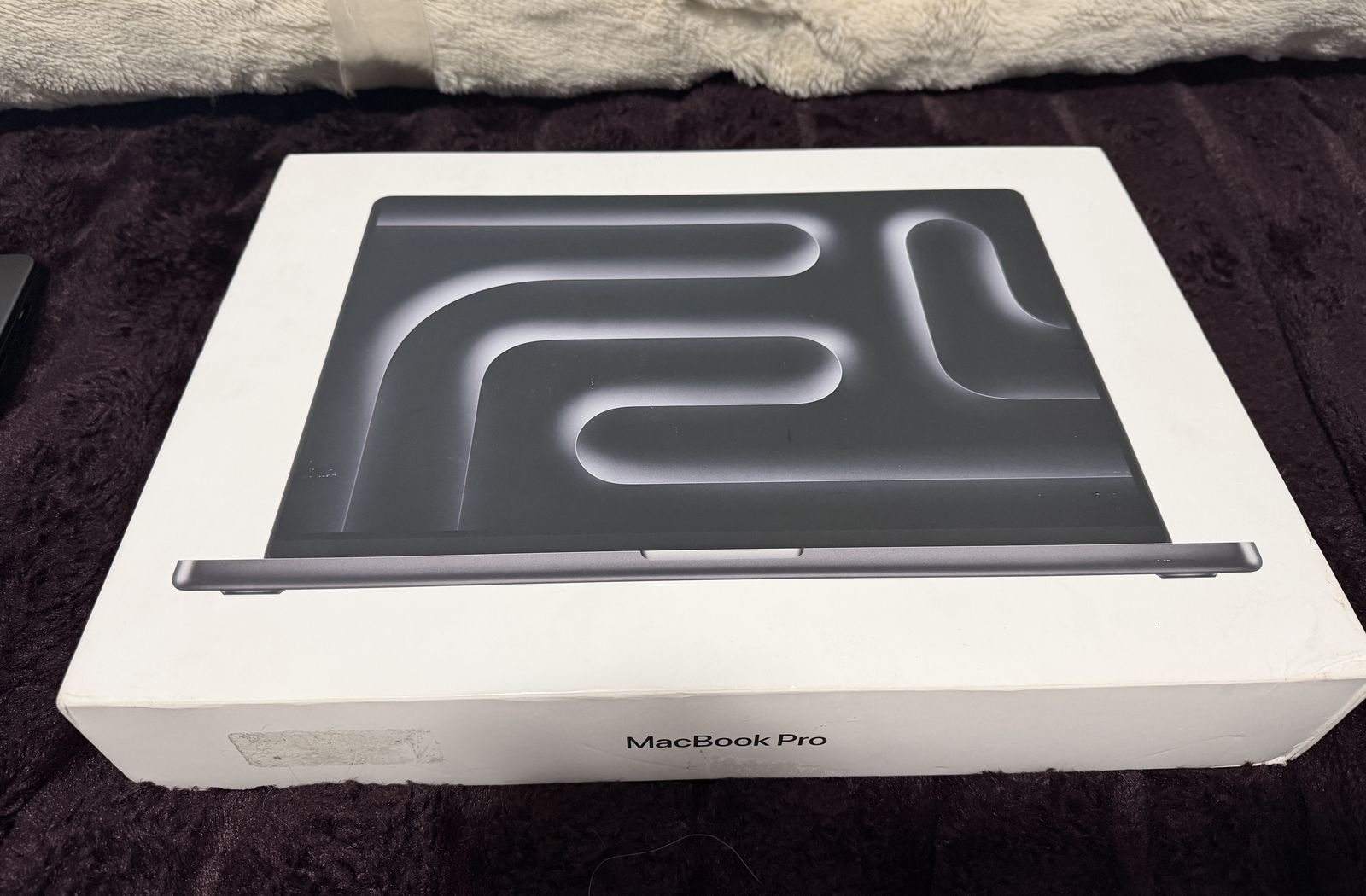 Apple Macbook Pro M3 Max 36gb 1tb like new OBO