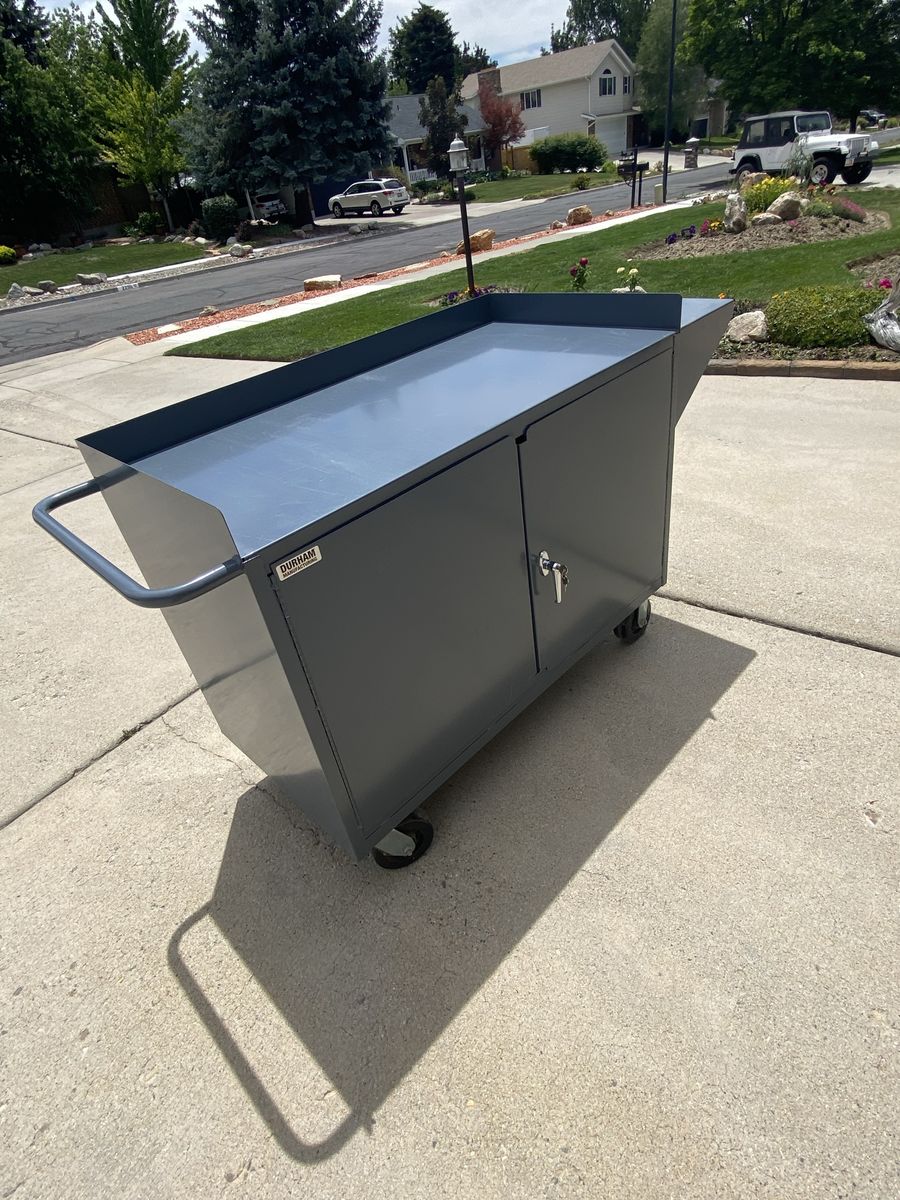 Tool box / storage cabinet 