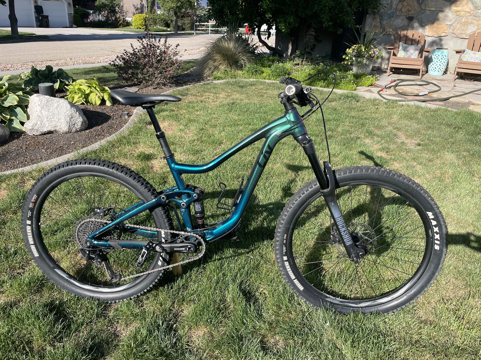 2021 Liv Intrigue All Mountain Bike Full Suspension Trail Bike Enduro – Size Small