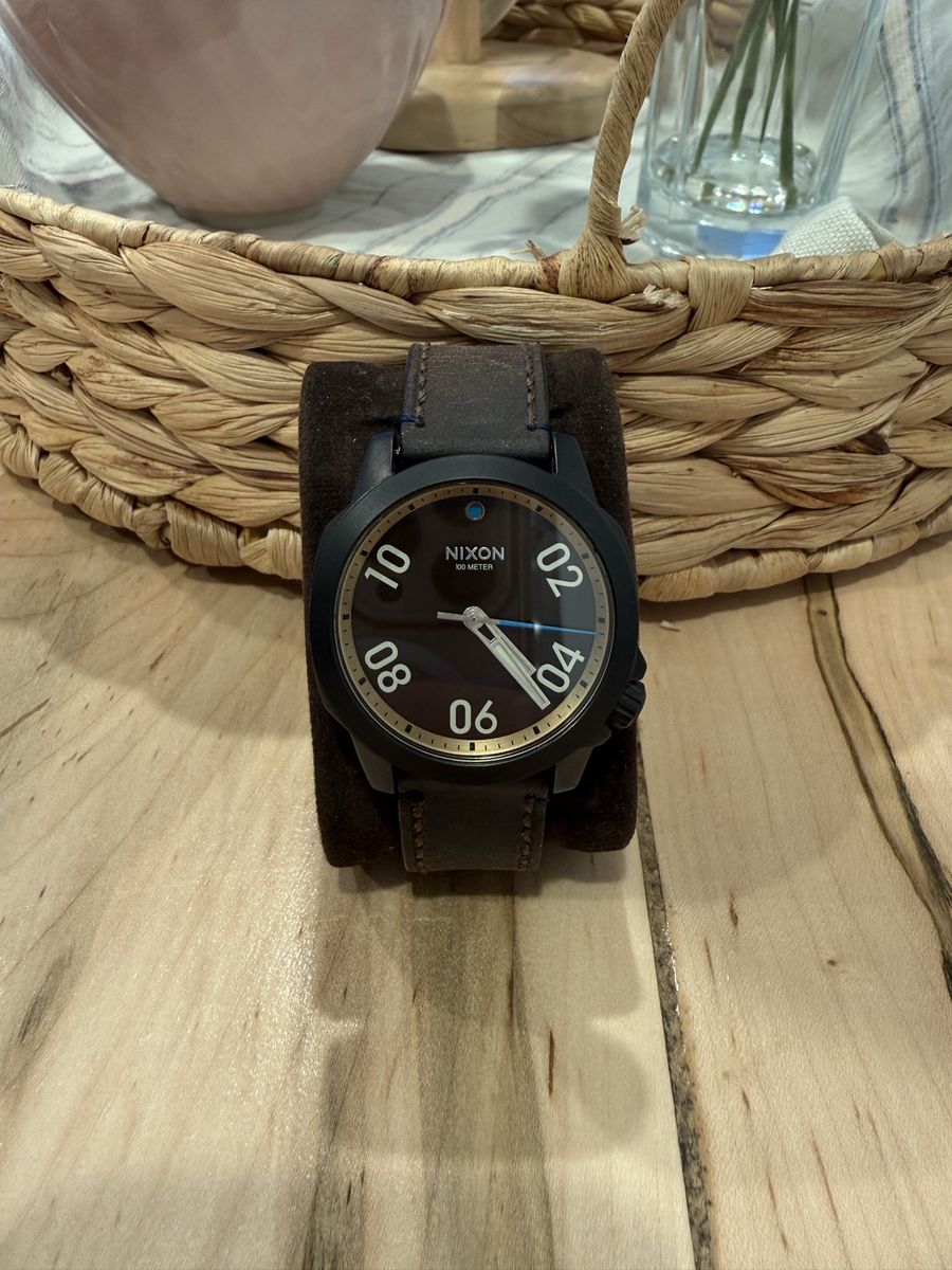 Nixon ranger Leather