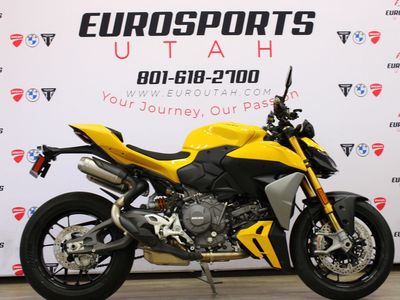 2026 Ducati STREETFIGHTER V2S