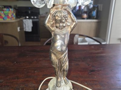 Victorian Cherubim Lamp
