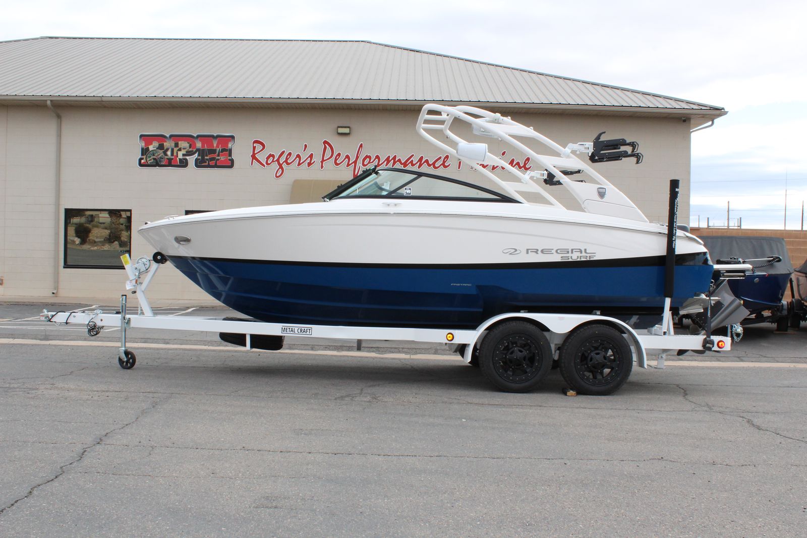 Blow Out Pricing!! 2025 Regal LS2 Surf