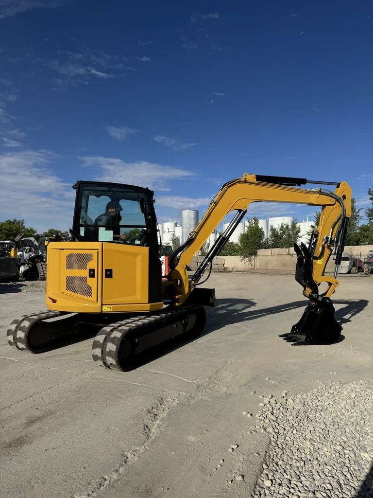 Large Mini Excavator Rental - Cat 305, Enclosed with Angle Blade and Thumb