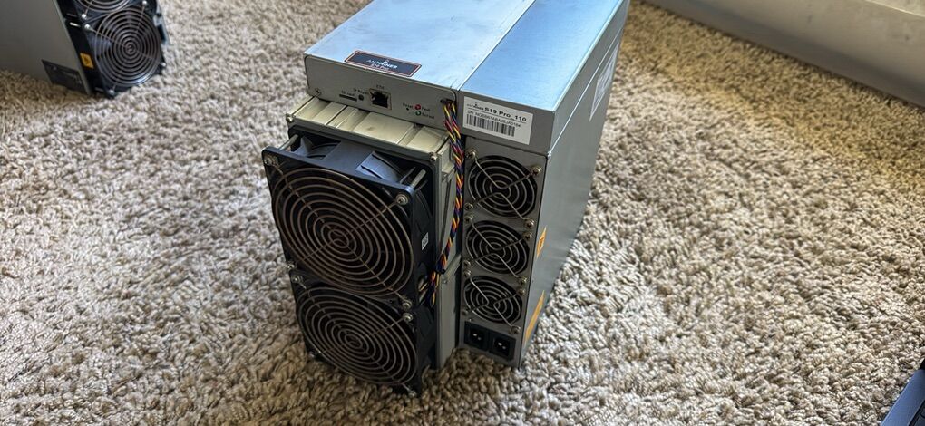 Bitmain Antminer S19 Pro (110 TH/s) – Used