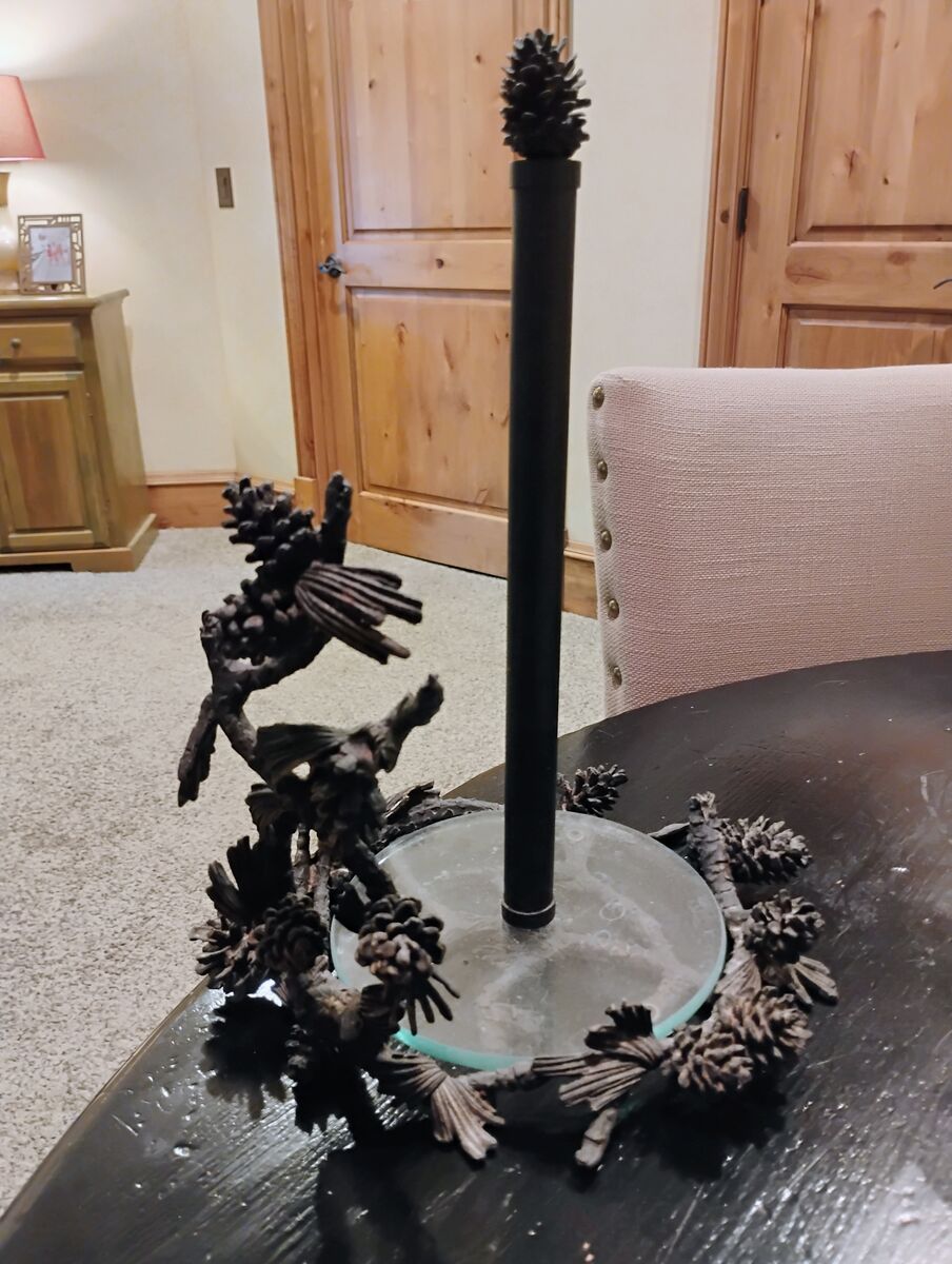 Iron Paper Towel Holder Pinecones
