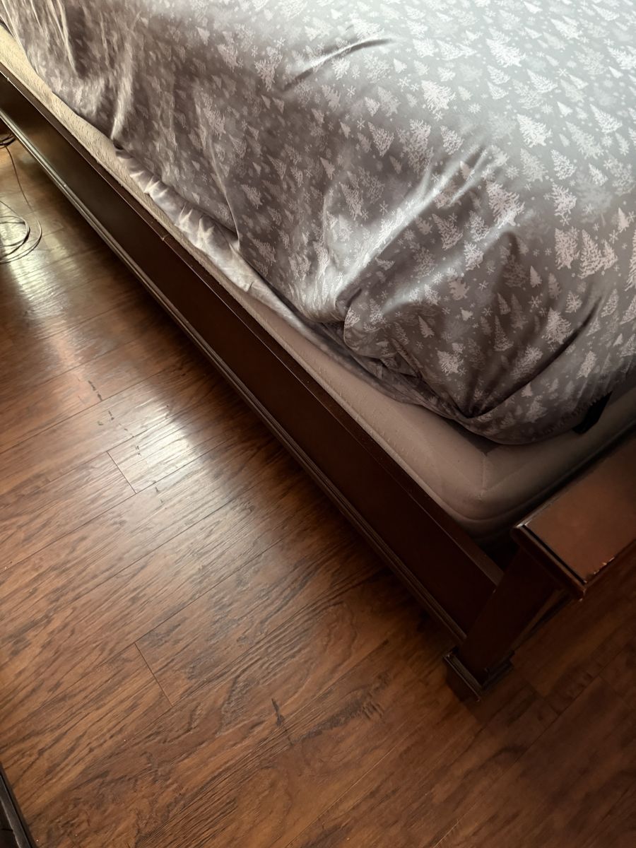 Main image 3