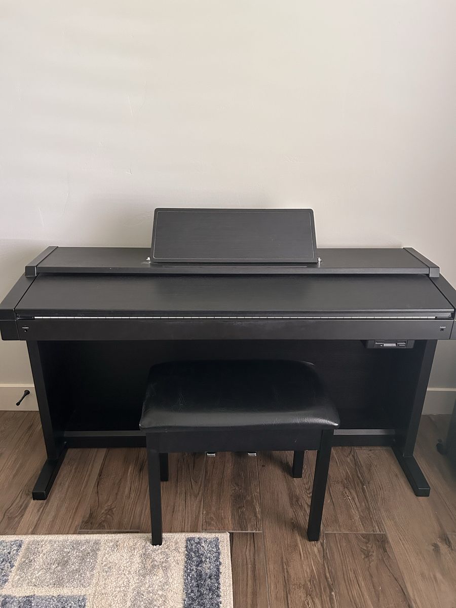 Roland HP-2900G 88-note keyboard piano