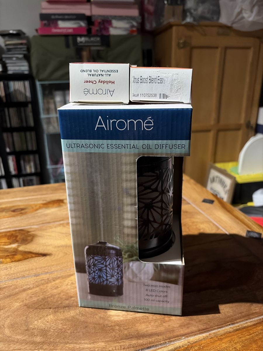 Airome Bronze Palmette Ultrasonic Oil Diffuser Set