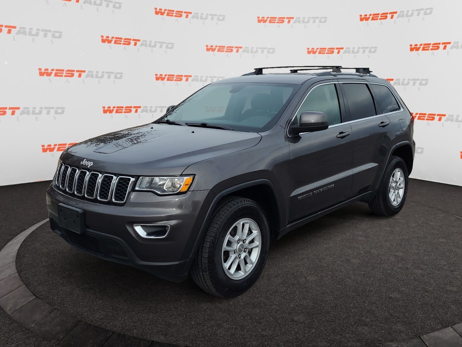 2019 Jeep Grand Cherokee Laredo E