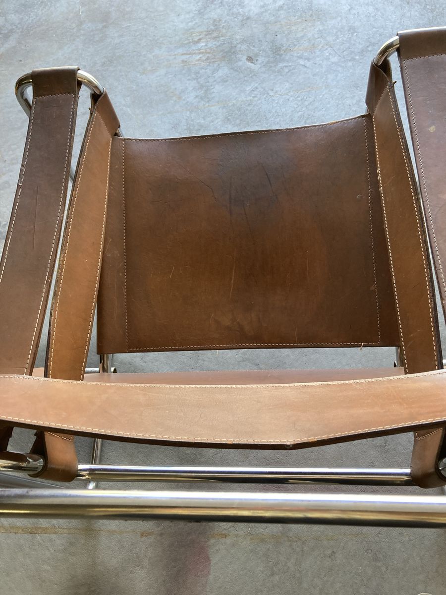 Main image 7