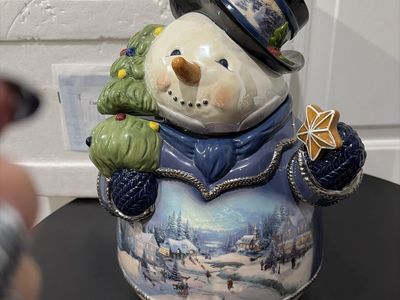Thomas Kinkade W/Certificate & numbered Winter Whims Cookie Jar Snowman Bradford Exchange
