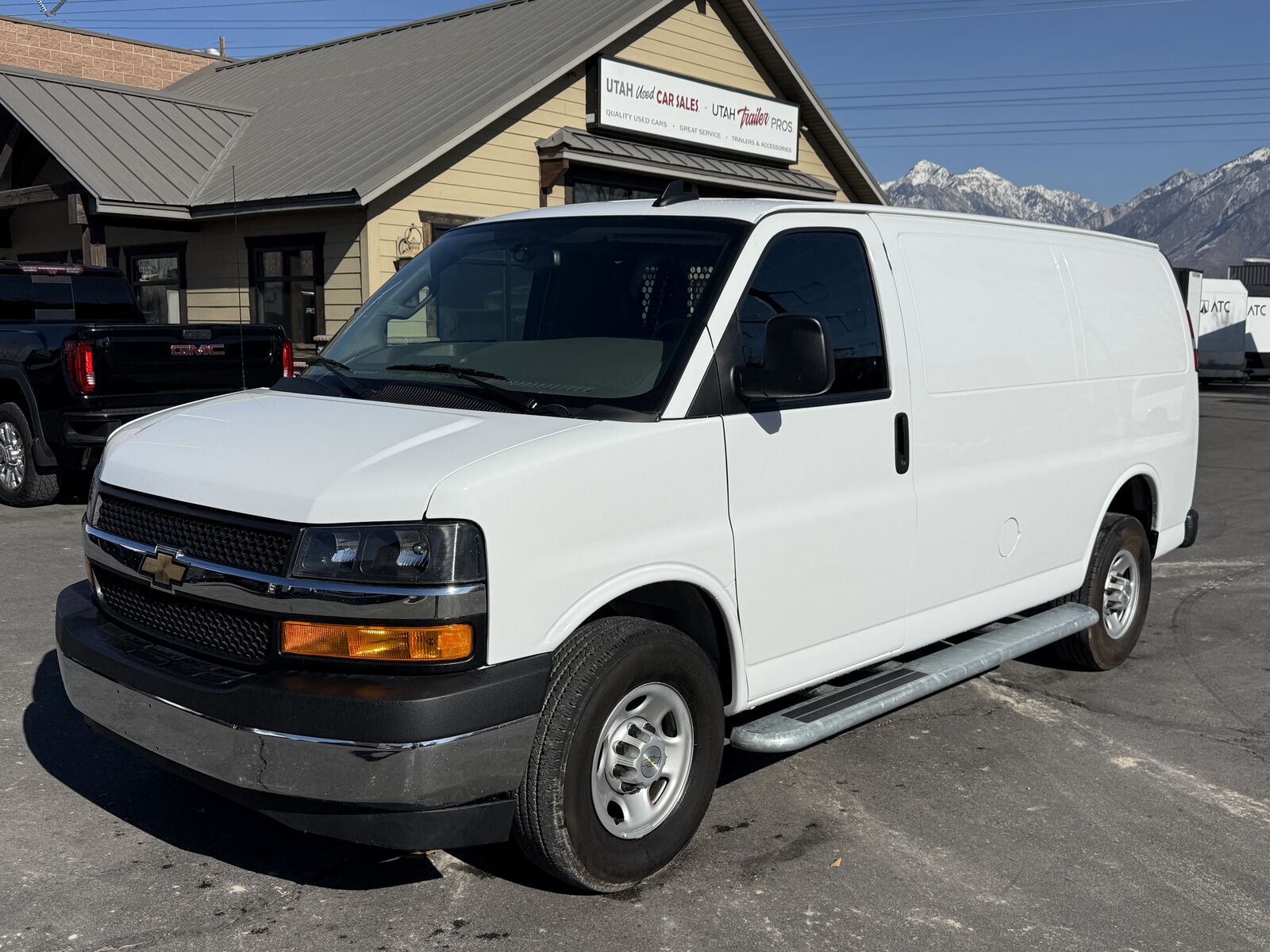 2024 Chevrolet Express 2500