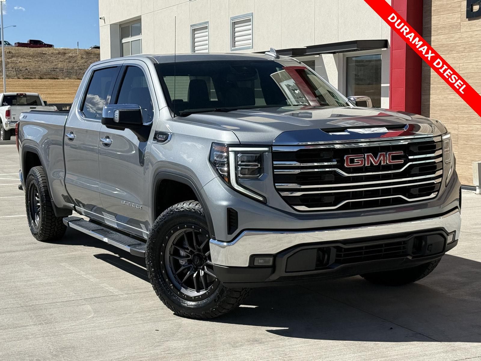 2023 GMC 1500 SLT