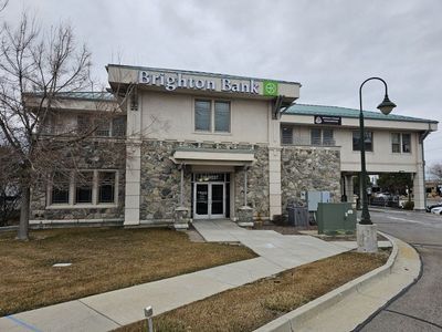 Office space for lease in Draper full service $12 per year