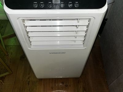 Portable AC Unit, Clean & Works Great! Ready for Summer