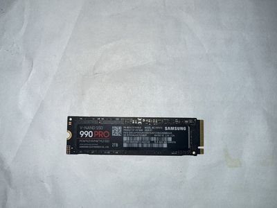 Samsung 990 PRO 2TB NVMe PCIe 4.0 M.2 Internal SSD - MZ-V9P2T0