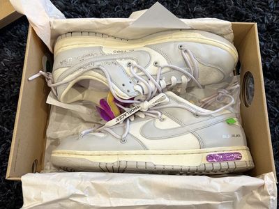 Off white Nike dunk low Lot 03