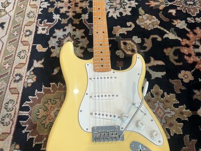 Squier by Fender Classic Vibe '50s Stratocaster Electric Guitar - Vintage White