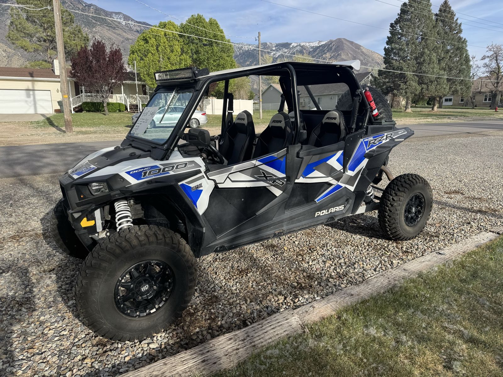2017 Polaris Razor