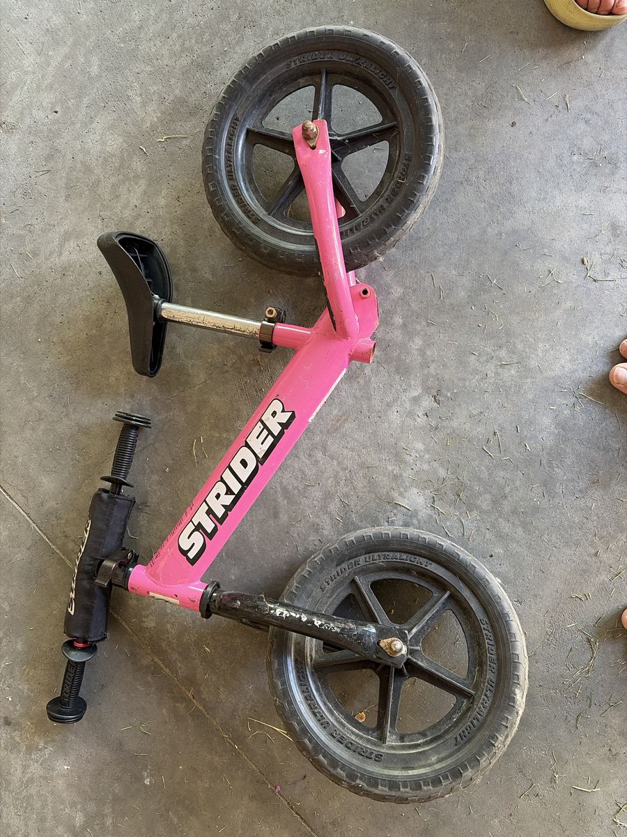 Strider Ultralight Balance Bike - Pink, Lightweight Design, Excellent for Learning to Ride