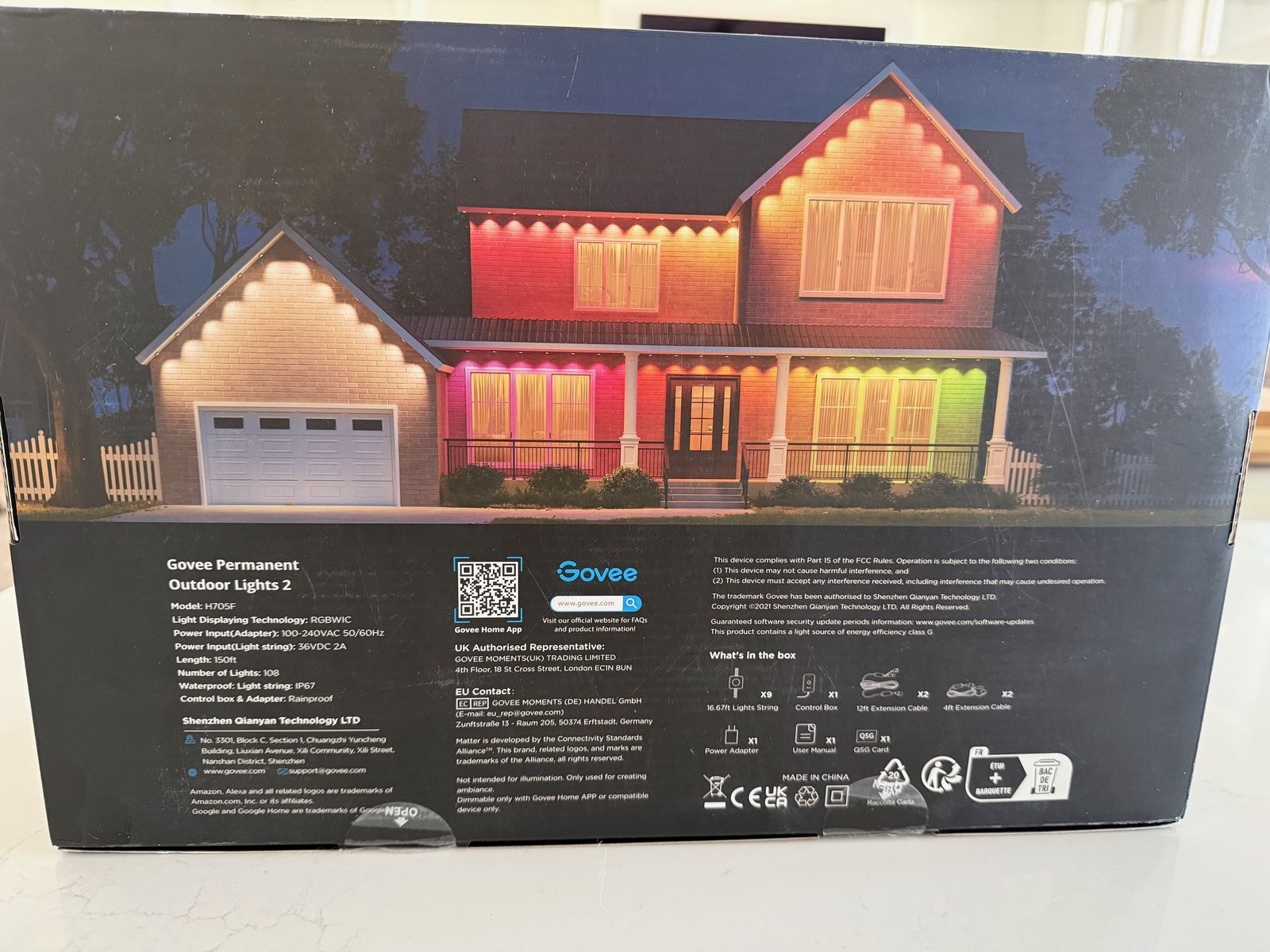 Programmable permanent Holiday lights
