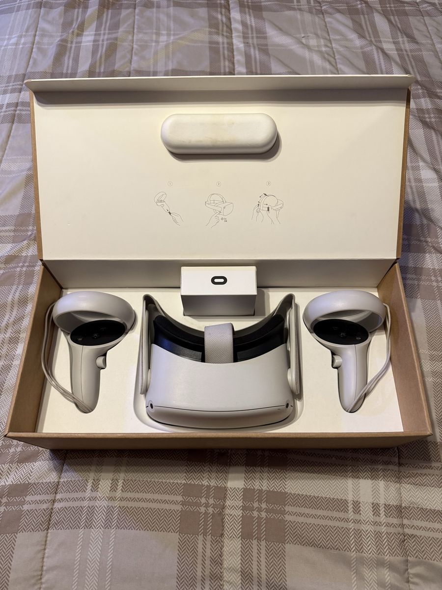 Meta Quest 2 VR Headset with Controllers (White, 128GB) - Like New Immersive VR