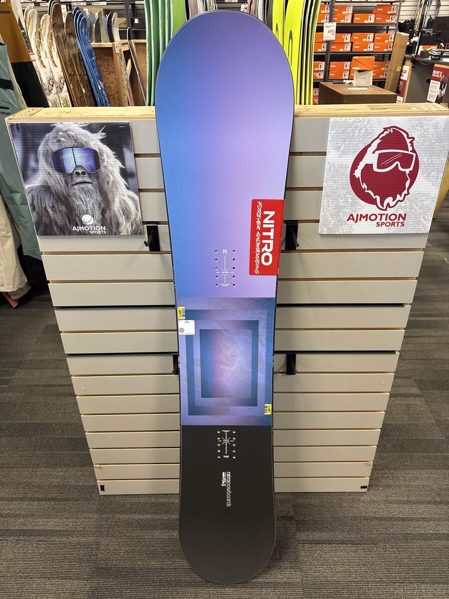 Nitro Fate 144cm Snowboard - Lightly Used (2026)