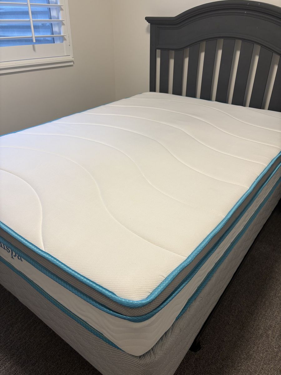 Full mattress - combo spring & memory foam