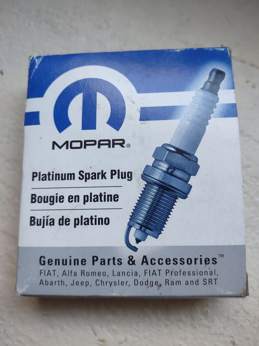 4 pack of Mopar platinum spark plugs