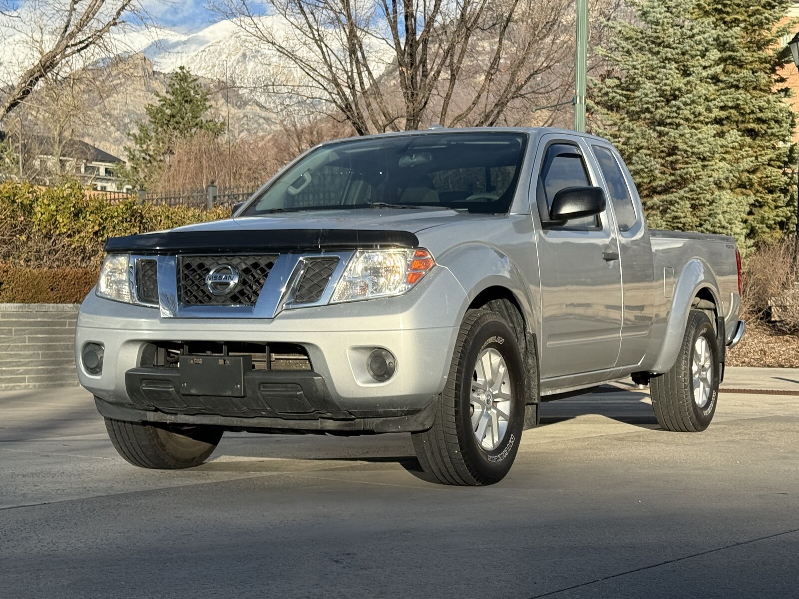 2015 NISSAN FRONTIER SV