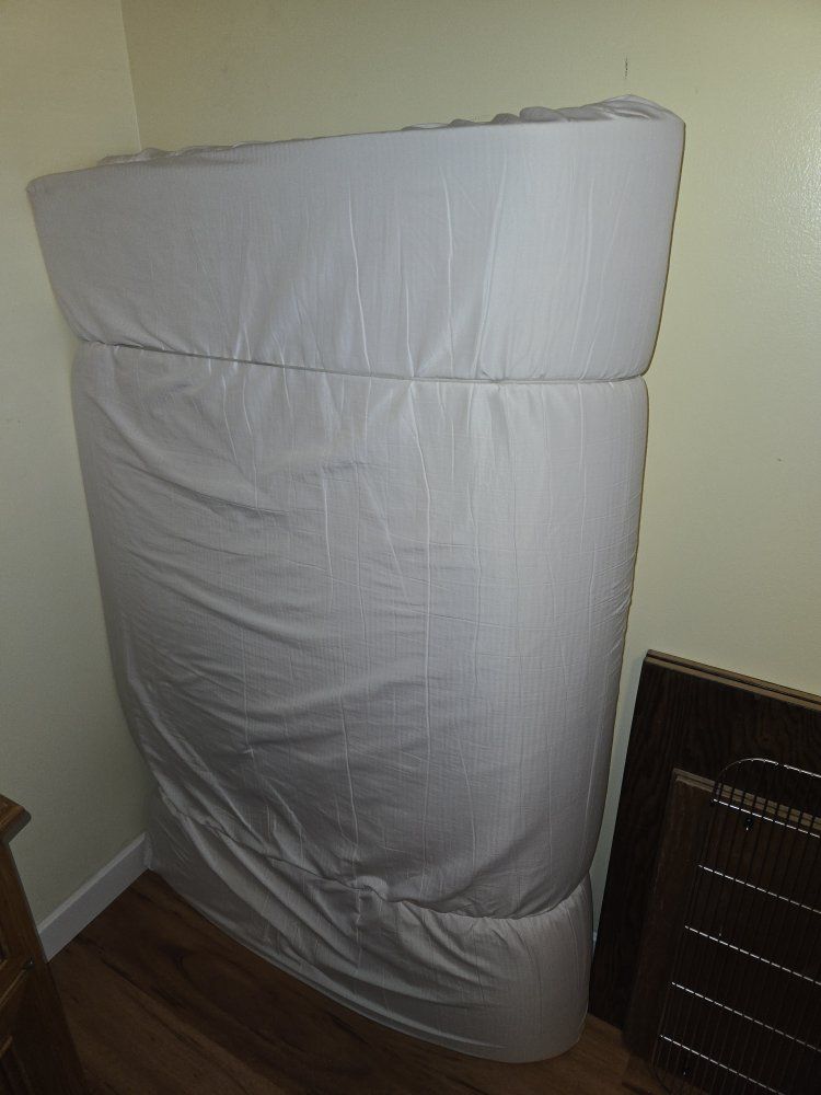 Queen/ full Mattress in Protective Cover