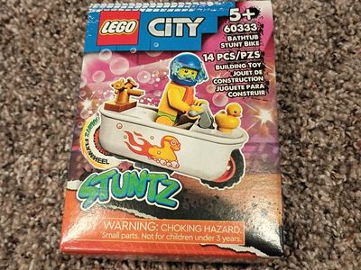 LEGO 10283 Bathtub Stunt Bike