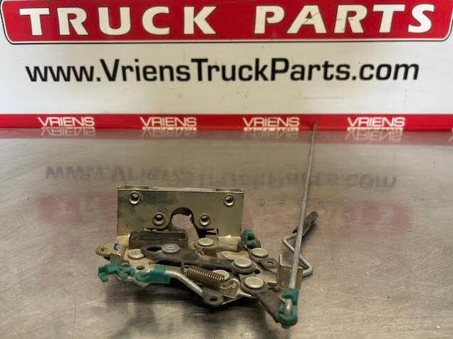 Used Peterbilt Right Cab Door Latch, Part # R56-6035-001R