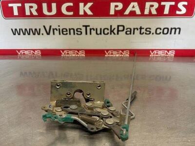 Used Peterbilt Right Cab Door Latch, Part # R56-6035-001R