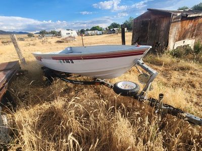 14' Crestliner Deep V Fishing Boat – Lake Ready!