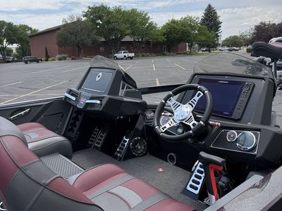 2020 Bass Boat – Excellent Condition – Only 85 Hours