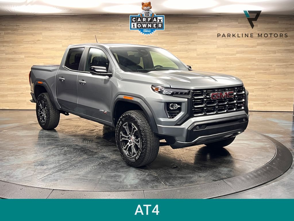 2025 GMC Canyon AT4