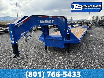 8.5x40 Diamond C FMAX-HDT 212 Pacesetter Pkg Pacesetter Pkg Gooseneck Hydraulic Dovetail Equipment Trailer - 25.9K GVWR -