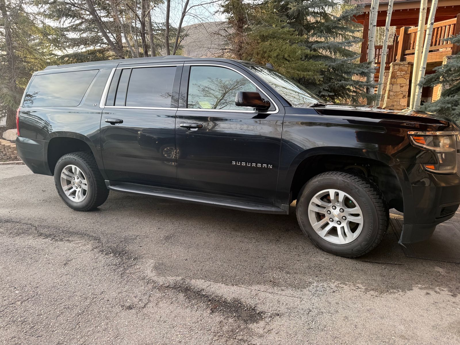 2019 Chevrolet Suburban LT