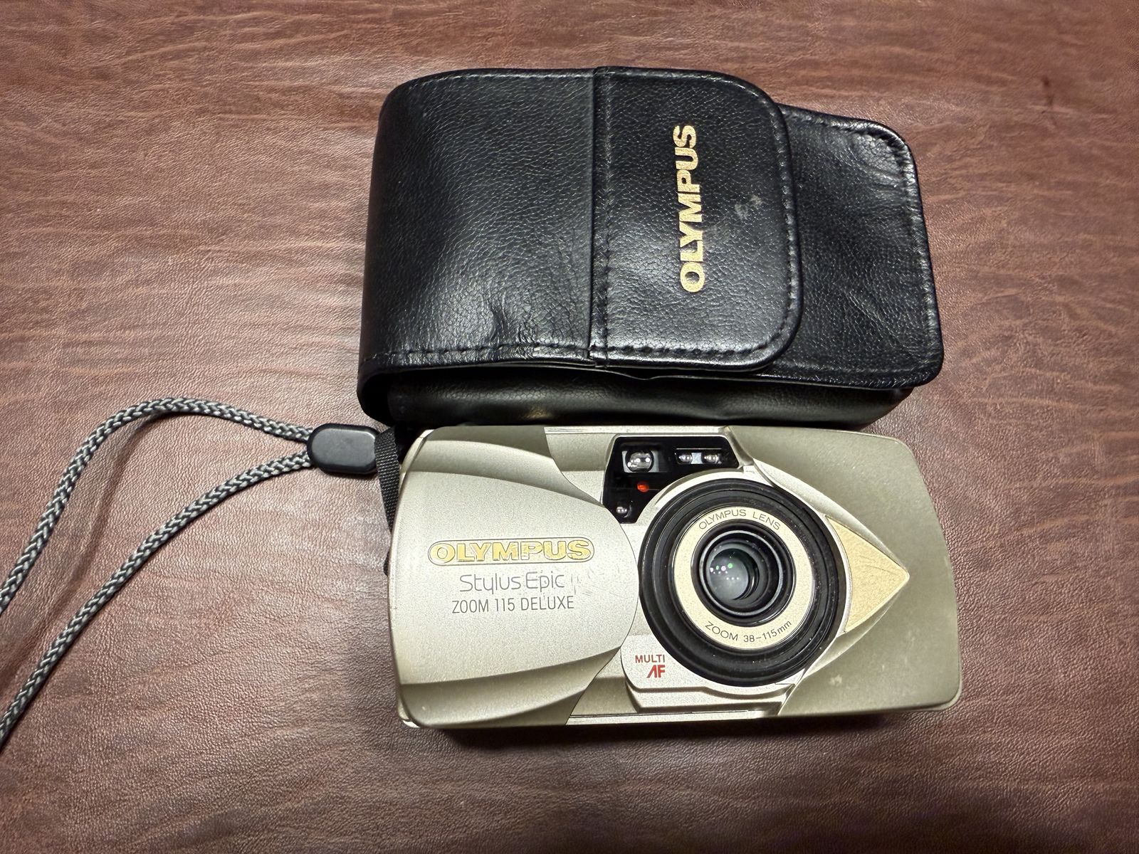 Olympus Stylus Epic Zoom 115 DeLuxe Compact 35 mm Camera With Case Works