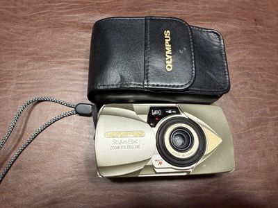 Olympus Stylus Epic Zoom 115 DeLuxe Compact 35 mm Camera With Case Works