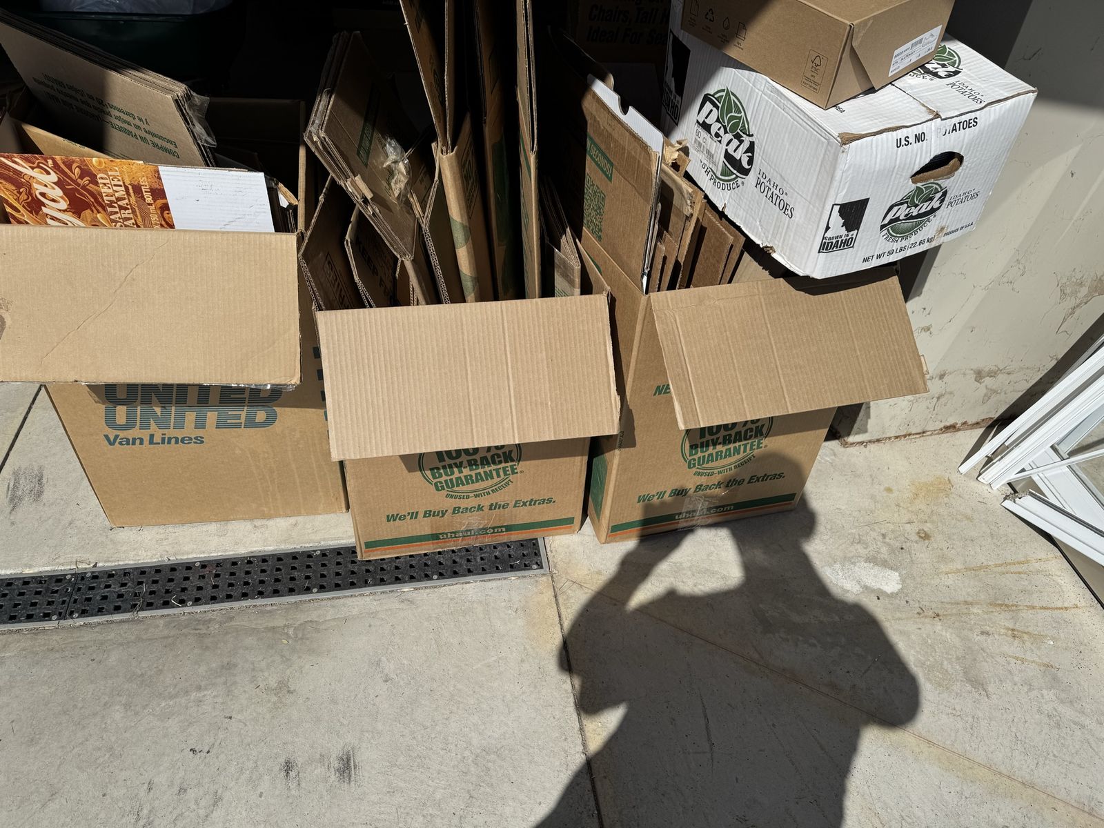 Packing boxes
