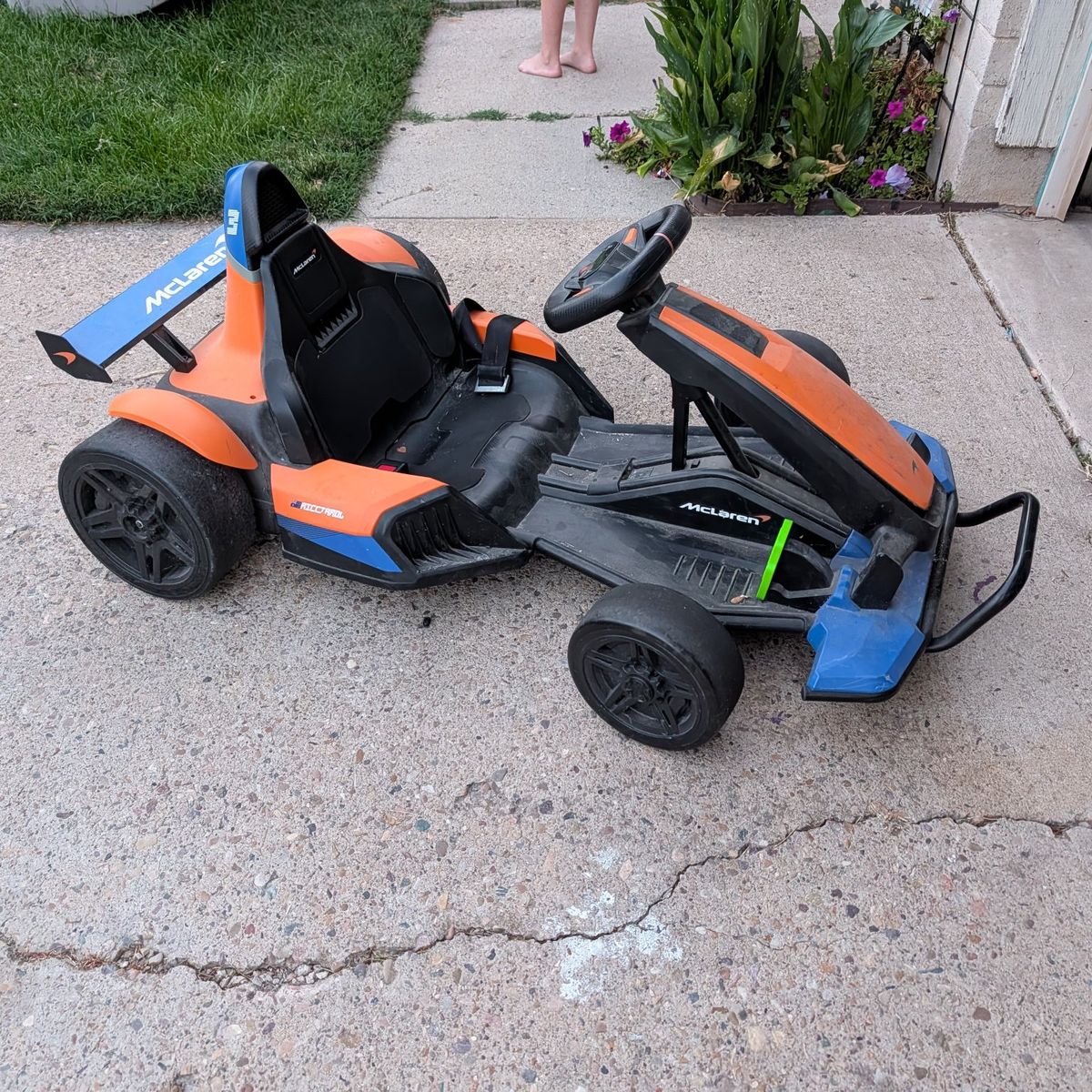 McLaren ride on go cart