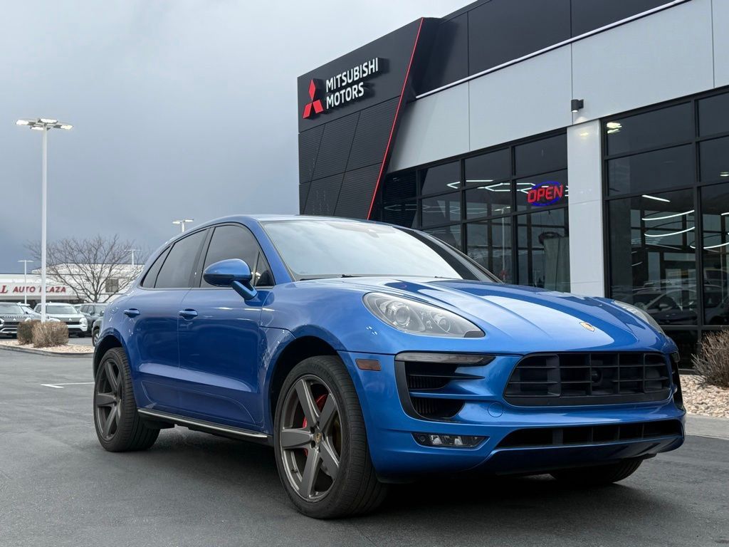 2015 Porsche Macan Turbo