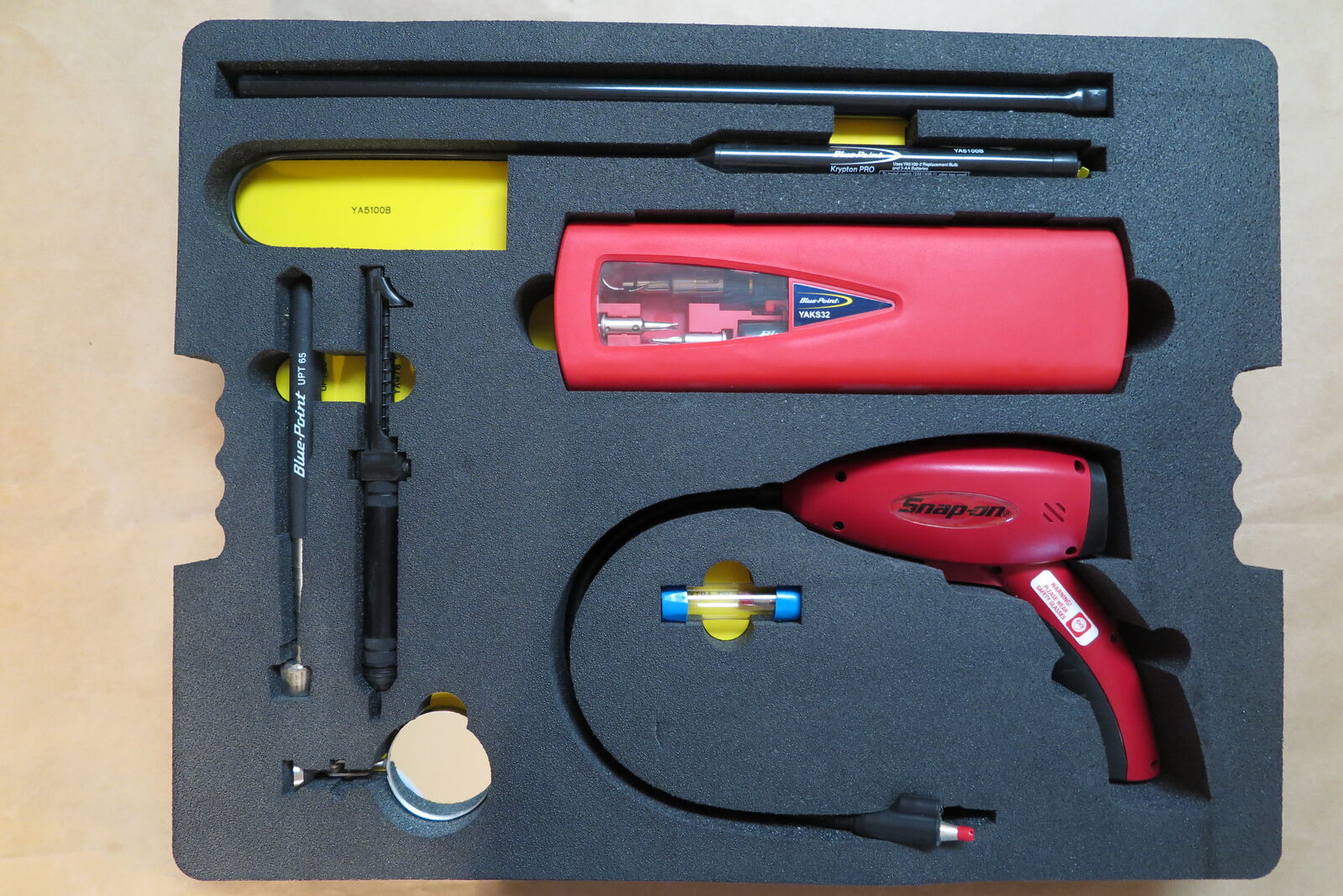 snap on soldering iron/leak detector demo/more snap on/matco stuff/large toolbox