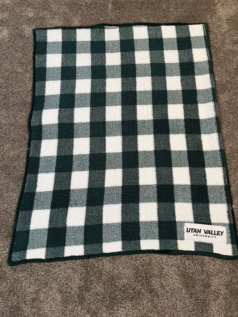 Official UVU Sherpa Throw Blanket – 50" x 60" – Super Soft