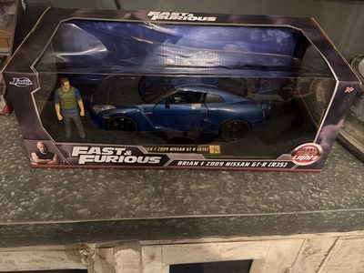 Jada Toys Fast & Furious Brian & 2009 Nissan GT-R R35 Die-Cast with Lights