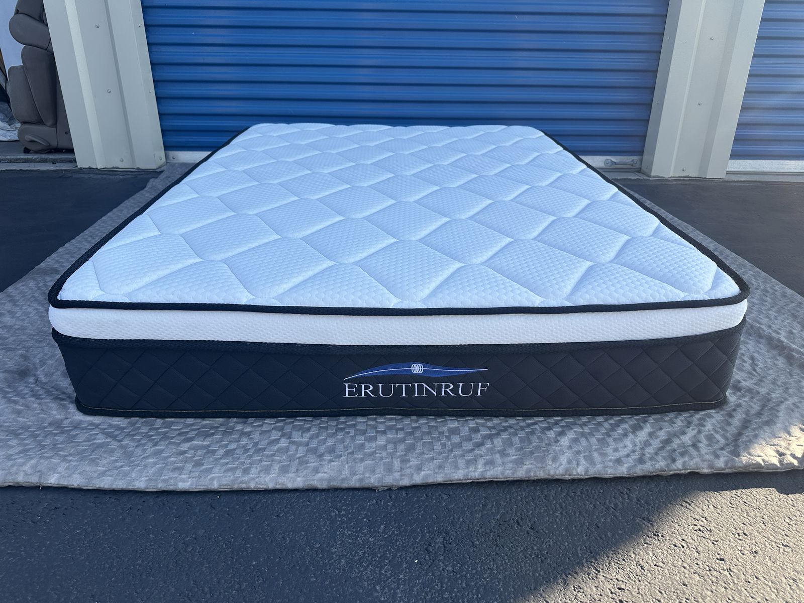 10" Erutinruf Full Hardly Used Mattress